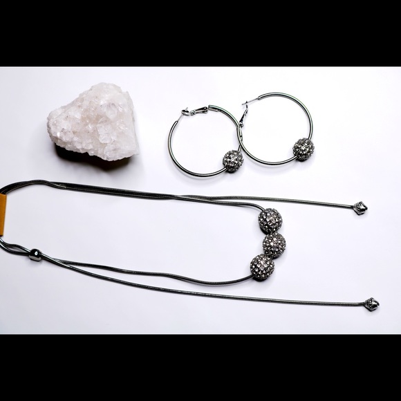 Chico’s Convertible Silvertone Fireball Necklace - Picture 8 of 11